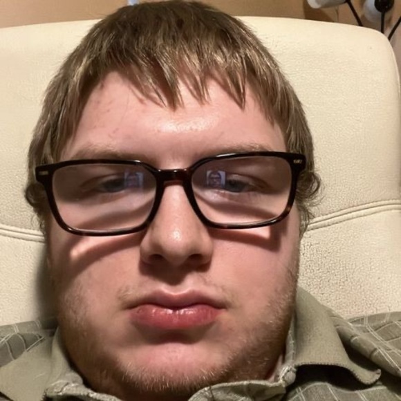 Meet your Posher, Andrew - Picture 1 of 1